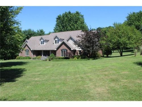 175 Robin Run Ct, Centerton, IN 46151-9098
