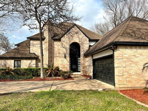 1626 Hearthside Dr, Richmond TX  77406-1357 exterior