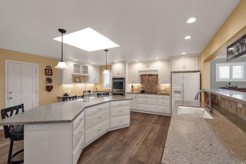 1505 Dudley Pl, Santa Rosa CA  95401-4525 exterior