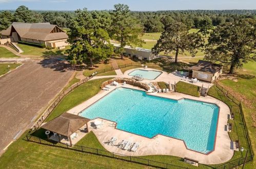 161 Coral Gables, Chita TX  75862-6998 exterior