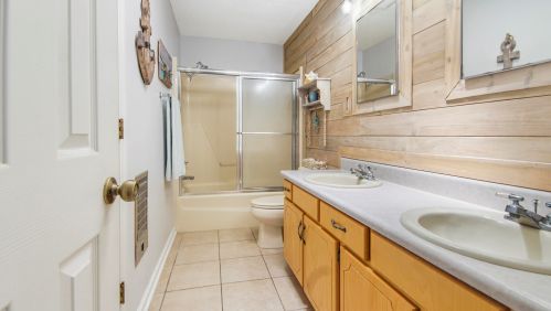 202 Waterview Cove Dr, Freeport FL  32439-2805 exterior