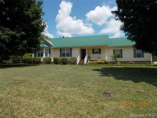 2504 Old Pond Dr, Lincolnton, NC 28092-6110