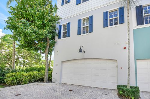 536 Mallory Cir, Delray Beach, FL 33483-5287