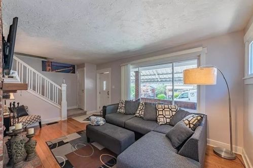 1611 Chelton Ave, Pittsburgh PA  15226-2435 exterior