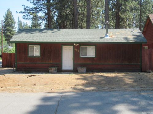 852 Paloma Ave, South Lake Tahoe, CA 96150-2710