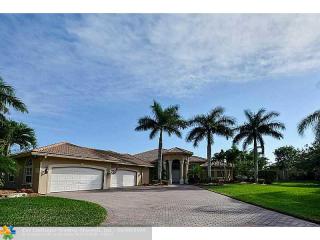 1560 153rd Way, Hollywood, FL