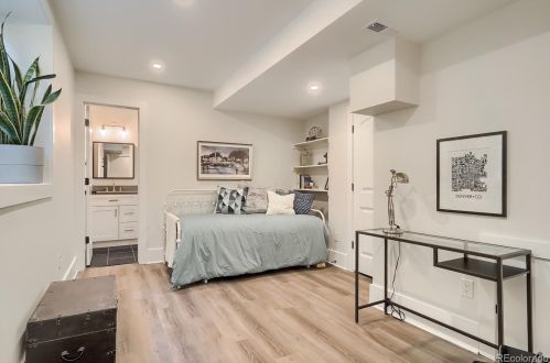 1691 Emerson St, Denver CO 80210-5025 exterior