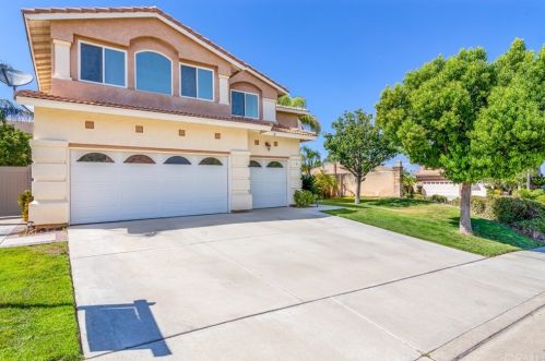 1 Corte Straza, Lake Elsinore, CA 92532-0218
