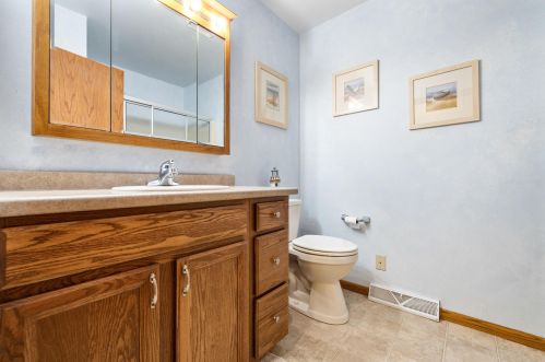 29632 Clover Ln, Waterford WI  53185-5004 exterior