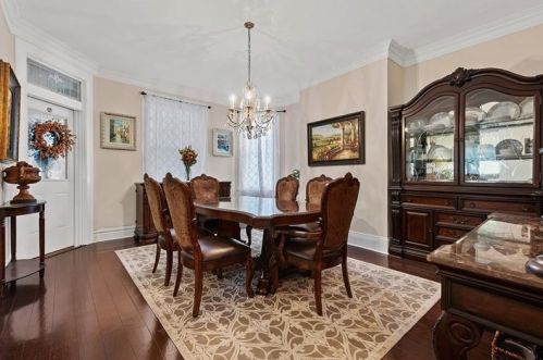 15 Hawthorne Ave, Pittsburgh PA 15229-2044 exterior