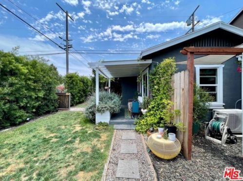 2512 11th St, Long Beach, CA 90804-3604