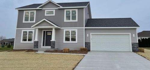 345 Crestview Ln, Lake Mills, WI 53551-1957