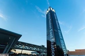 2308 Whitetail Ct, Herndon VA  20191-3018 exterior