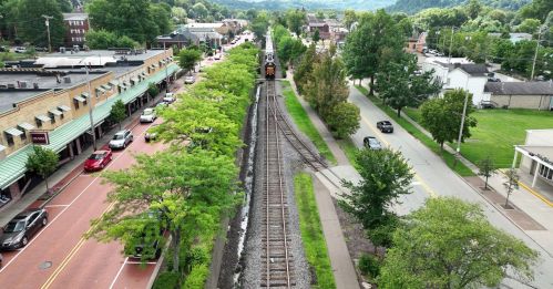 640 4th St, Oakmont PA  15139-1528 exterior