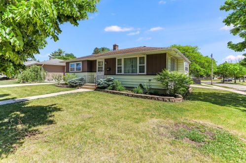 5431 54th St, Kenosha, WI 53144-2335