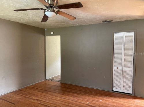 843 Berkshire Rd, Daytona Beach, FL 32117-4505