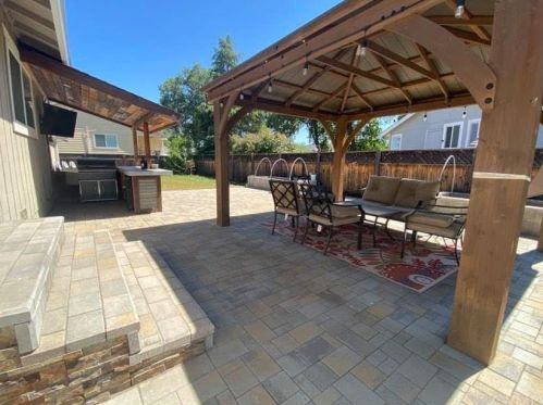 19659 Mountain Mdw, Middletown CA  95467-8543 exterior