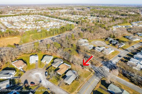 2 Browning Ct, Bricktown NJ  08724-1907 exterior