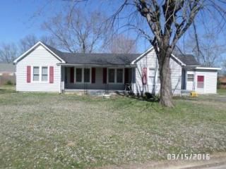 702 South Cir, Lawrenceburg, TN 38464-2633