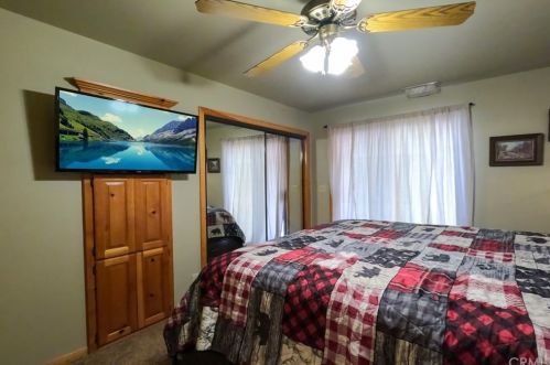 549 Fairway Blvd, Big Bear City CA  92314-8875 exterior