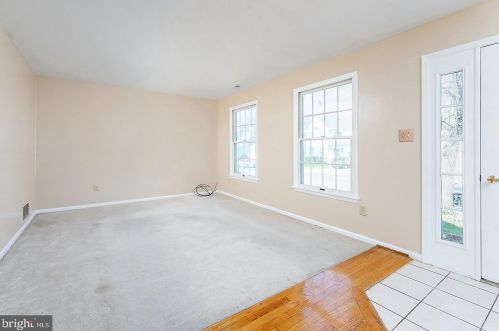 115 Stone Henge Dr, Auburn, NJ 08085-1579