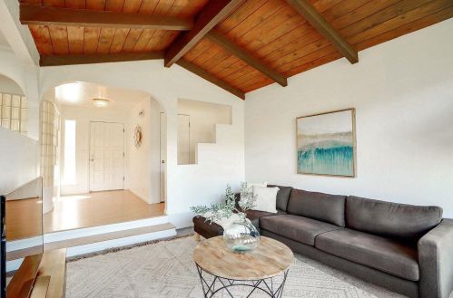 17195 Quail Ln, Morgan Hill, CA 95037-6400