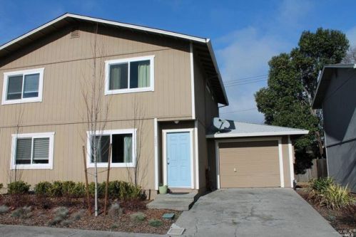 211 Main Cir, Ukiah, CA 95482-4991