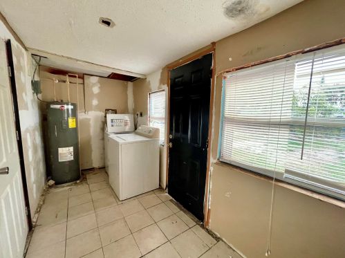 1617 Avenue, Fort Pierce FL  34950-7902 exterior