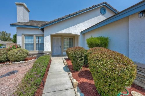 19390 White Birch Ct, Lake Elsinore CA  92530-6374 exterior