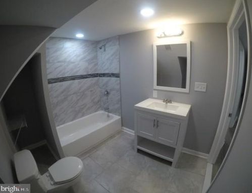 5207 Chester Ave, Philadelphia PA  19143-4312 exterior