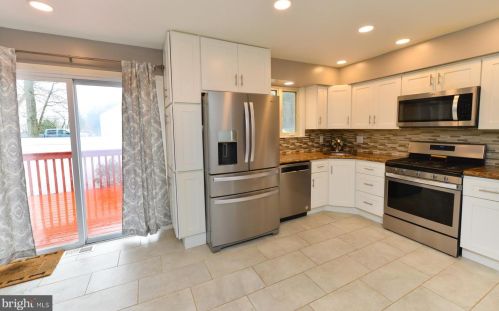 125 Garfield Ave, Blenheim NJ  08012-1119 exterior