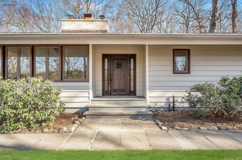 31 Woodmill Rd, Chappaqua, NY 10514-1128