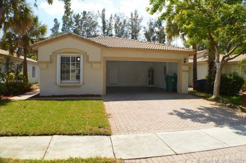 4558 134th Ave, Hollywood, FL 33027-3140