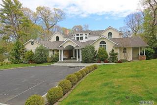 27 Knolls Ln, North Hills, NY 11030-1629