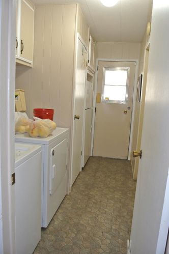 194 La Paloma Dr, Lodi CA  95240-0711 exterior