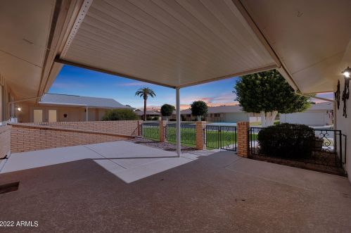 10439 Saratoga Cir, Sun City, AZ 85351-2210