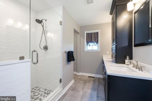 33 Locks Farm Ln, Downingtown PA  19335 exterior