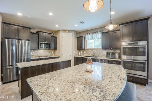 7671 Boxelder St, Gilbert, AZ 85298-9735