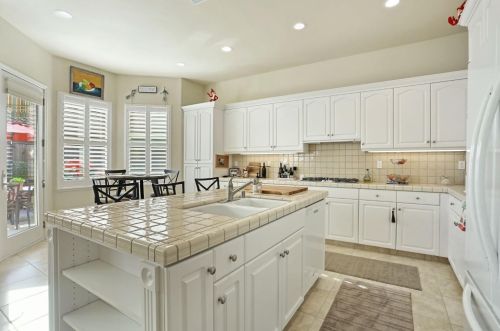 2058 Katnich Ln, Lodi CA  95242-4805 exterior