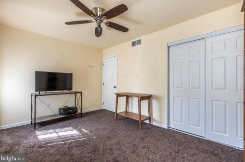 101 Stoneridge Pl, Bear DE  19701-1952 exterior