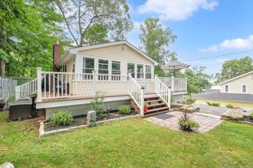 10 Woodside Rd, Amston, CT 06231-1753