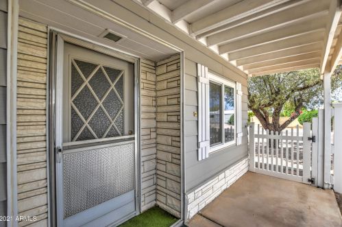 25403 Wyoming Ave, Chandler AZ  85248-6460 exterior