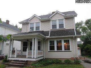 2080 Reveley Ave, Cleveland, OH 44107-5835