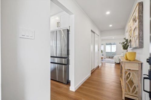 2980 Oakmont Dr, San Bruno CA  94066-1245 exterior