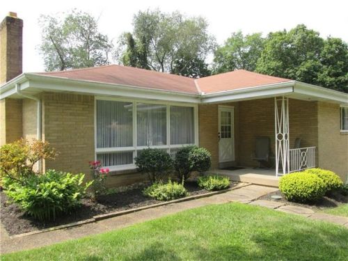 4196 Finleyville Elrama Rd, Finleyville, PA 15332-3125