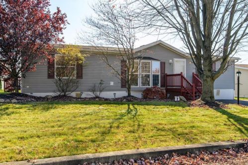 4191 Independence Ln, Walnutport, PA 18088-9794