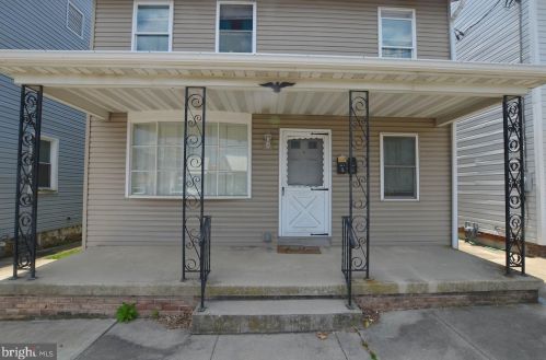 447 Baltimore St, Hanover, PA 17331-3310