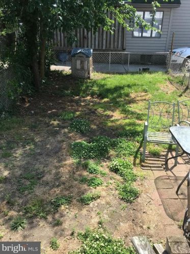 802 Hunter St, Gloucester NJ  08030-2025 exterior