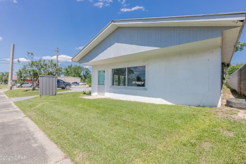 2487 3 Ave, Alford FL  32420-6847 exterior