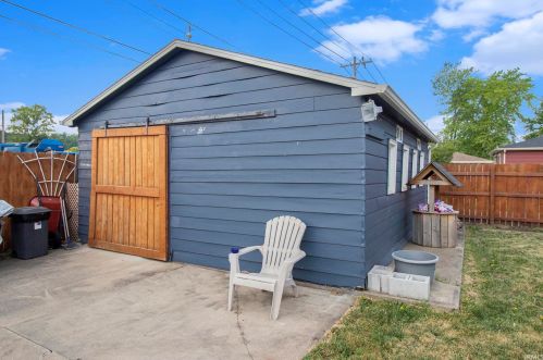 717 12 St, Mishawaka IN 46544-5441 exterior